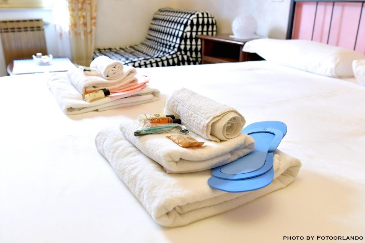 Casa Vacanza La Signorina โรม ภายนอก รูปภาพ