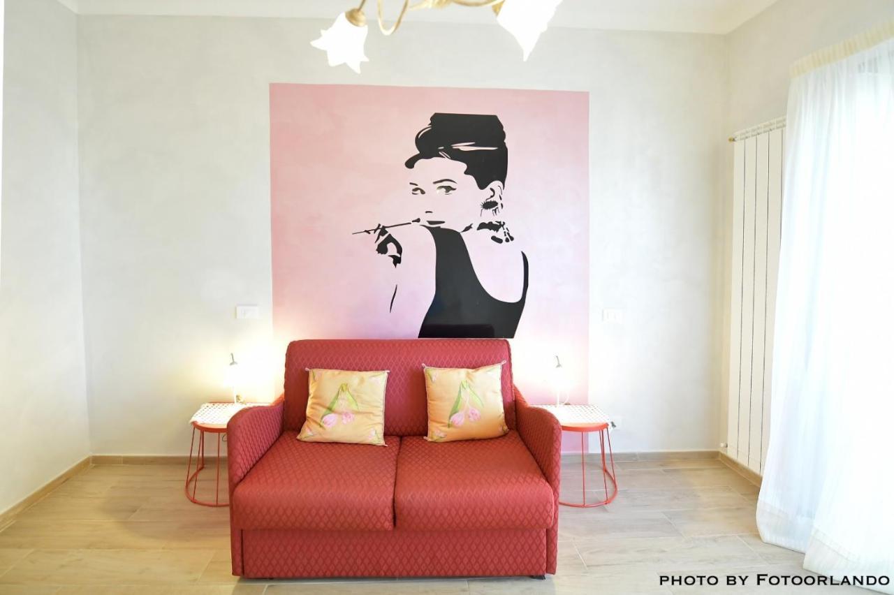 Casa Vacanza La Signorina โรม ภายนอก รูปภาพ