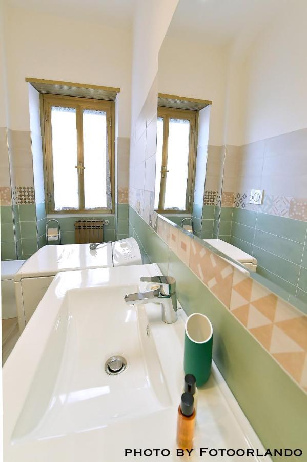 Casa Vacanza La Signorina โรม ภายนอก รูปภาพ