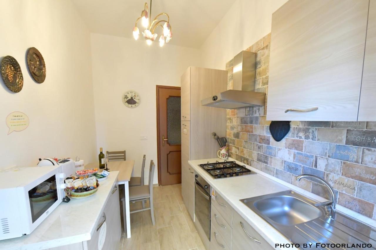 Casa Vacanza La Signorina โรม ภายนอก รูปภาพ